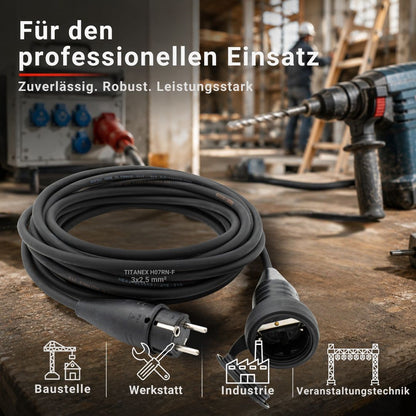 Profi-Verlängerungskabel 3×2,5 mm² im Einsatz auf der Baustelle mit TITANEX® H07RN-F Gummikabel für Werkstatt, Industrie, Veranstaltungstechnik und professionelle Anwendungen.